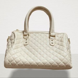 Forever 21 Quilted Cream Crossbody Bag / Purse